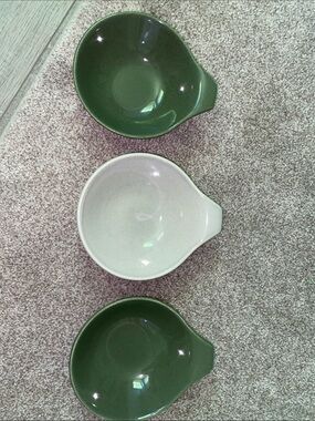 Russ Wright Steubenville Green Speckled Ceramic Bowls